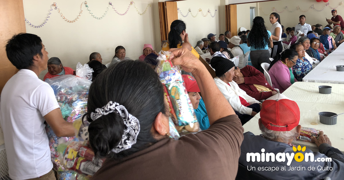 Agasajo a los abuelitos de la parroquia